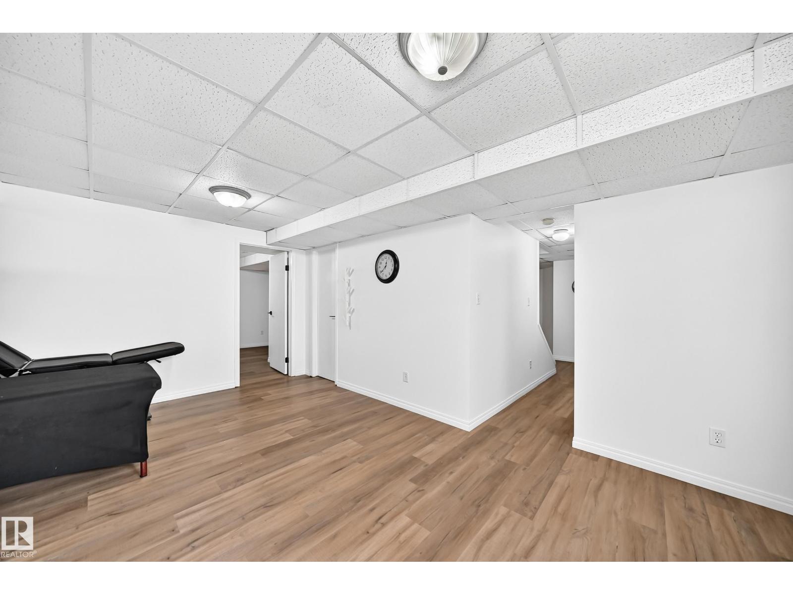 4424 33 St Nw Property Photo 44