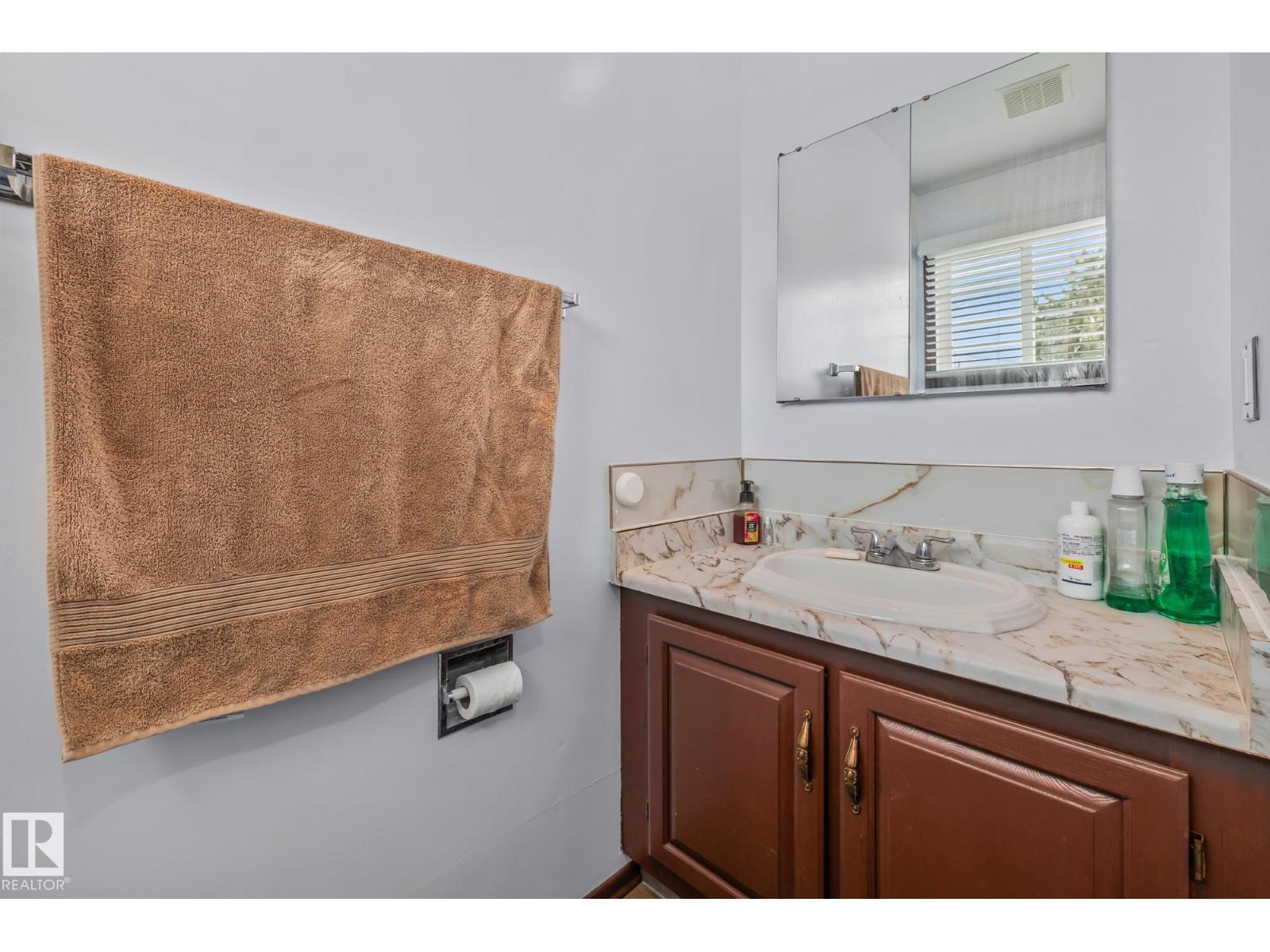8812 135 Av Nw Property Photo 20