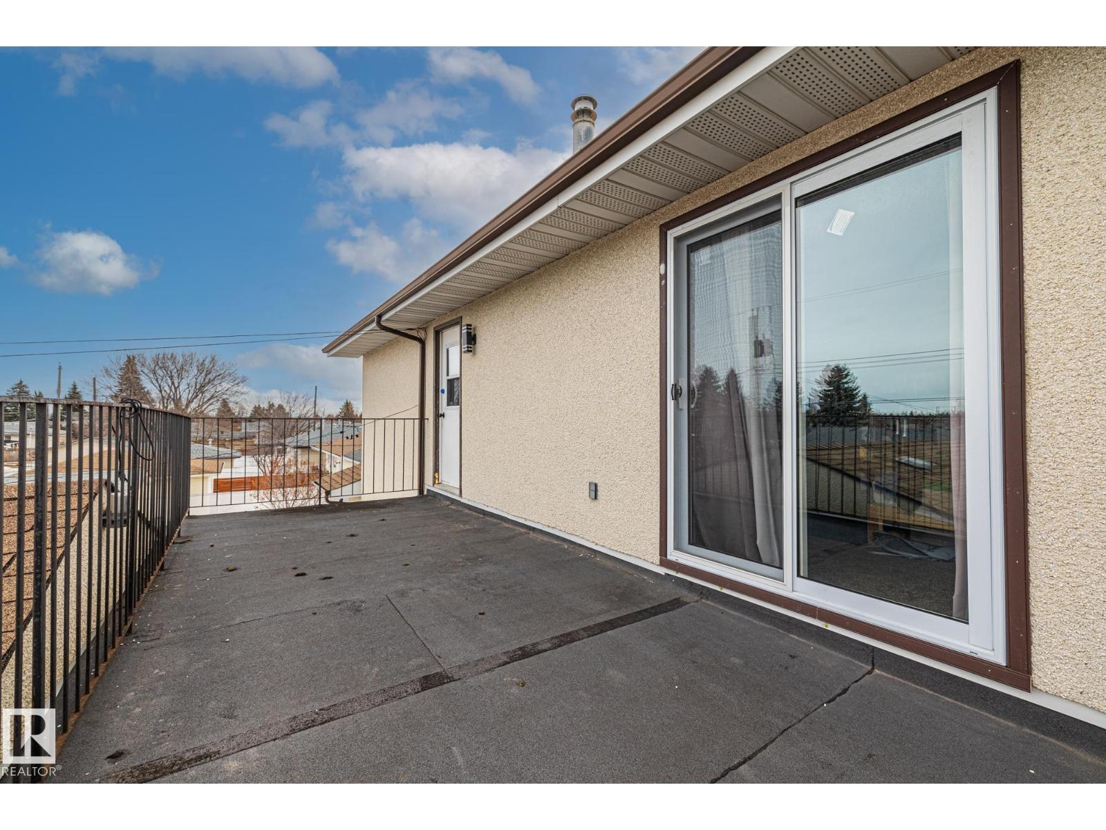 8812 135 Av Nw Property Photo 25