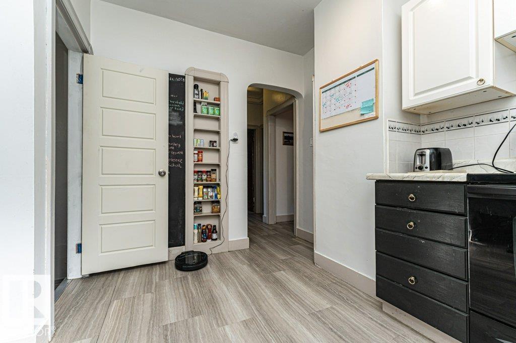 11910 94 St Nw Property Photo 15