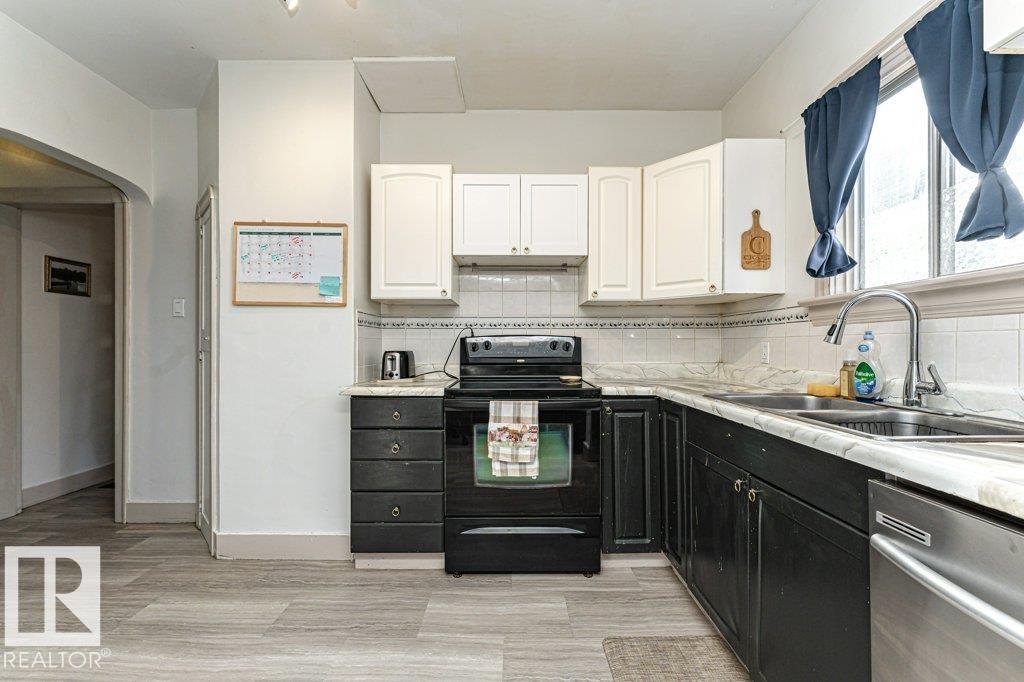 11910 94 St Nw Property Photo 18