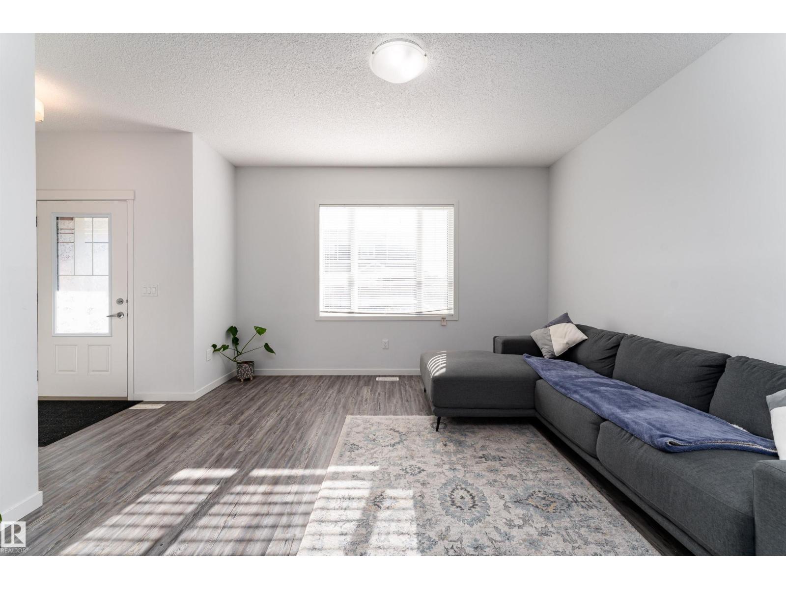 577 Ebbers Wy Nw Property Photo 4