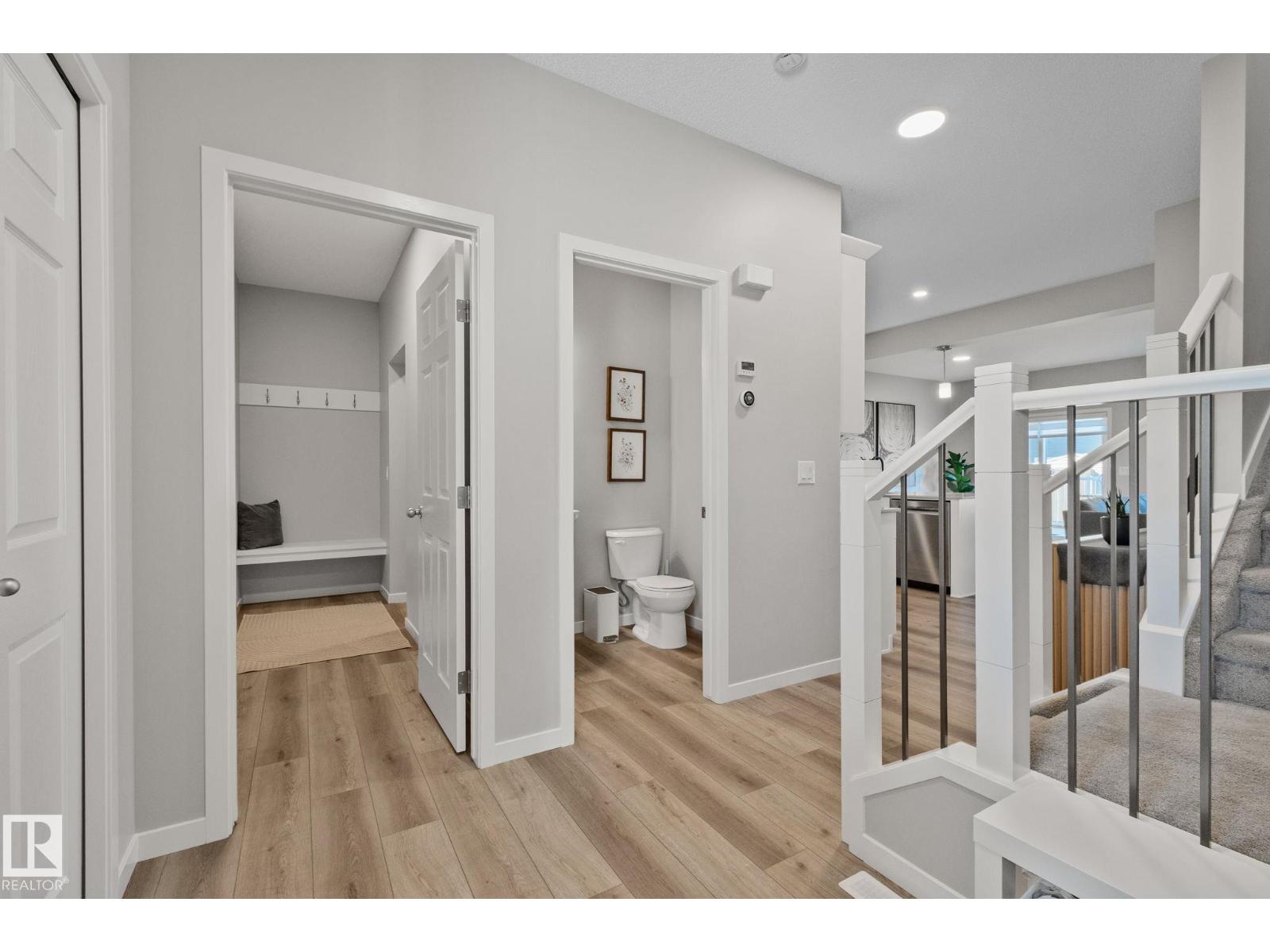 19 Meadowbrook Wy Property Photo 3