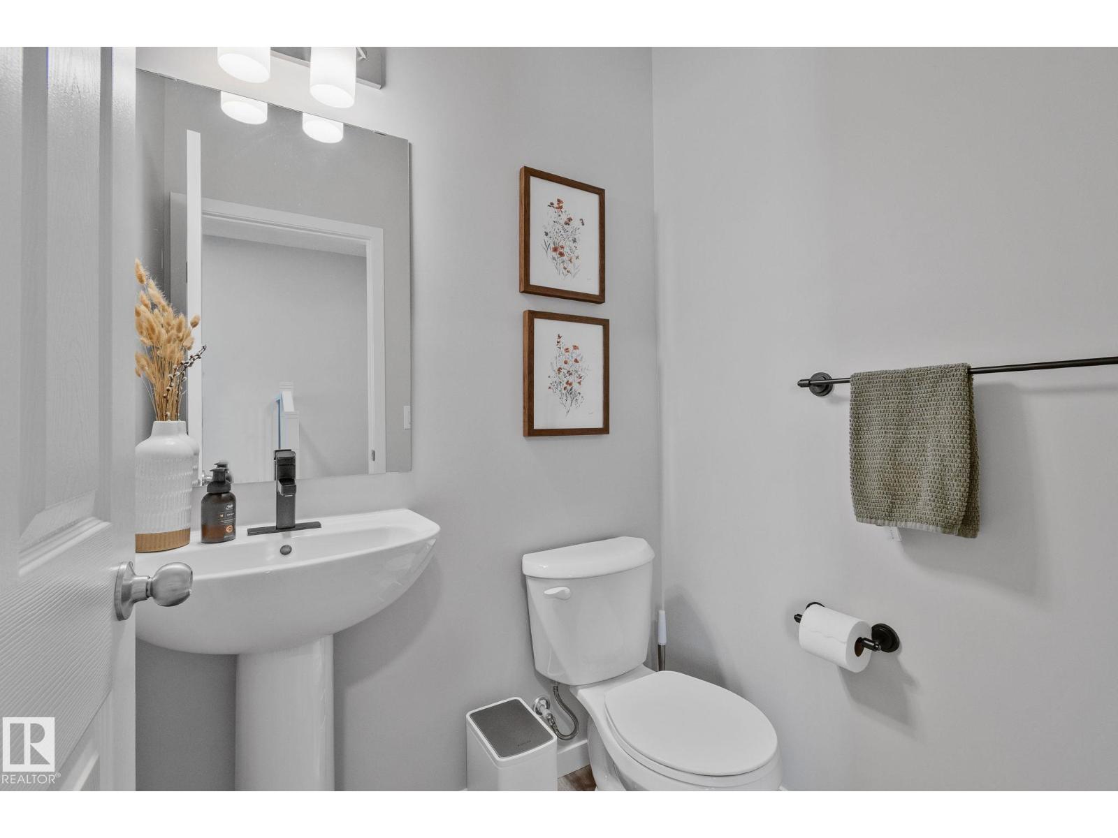 19 Meadowbrook Wy Property Photo 4