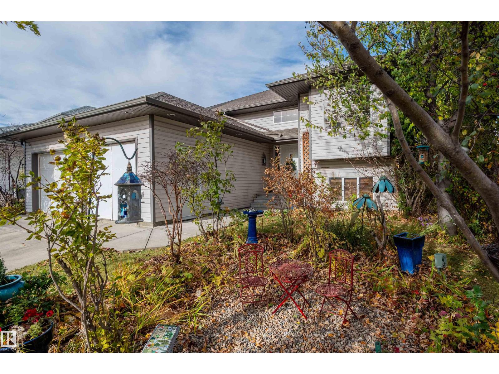 4909 57 Av Property Photo 5