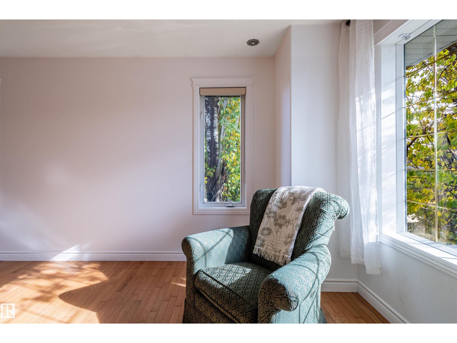 4909 57 Av Property Photo 12
