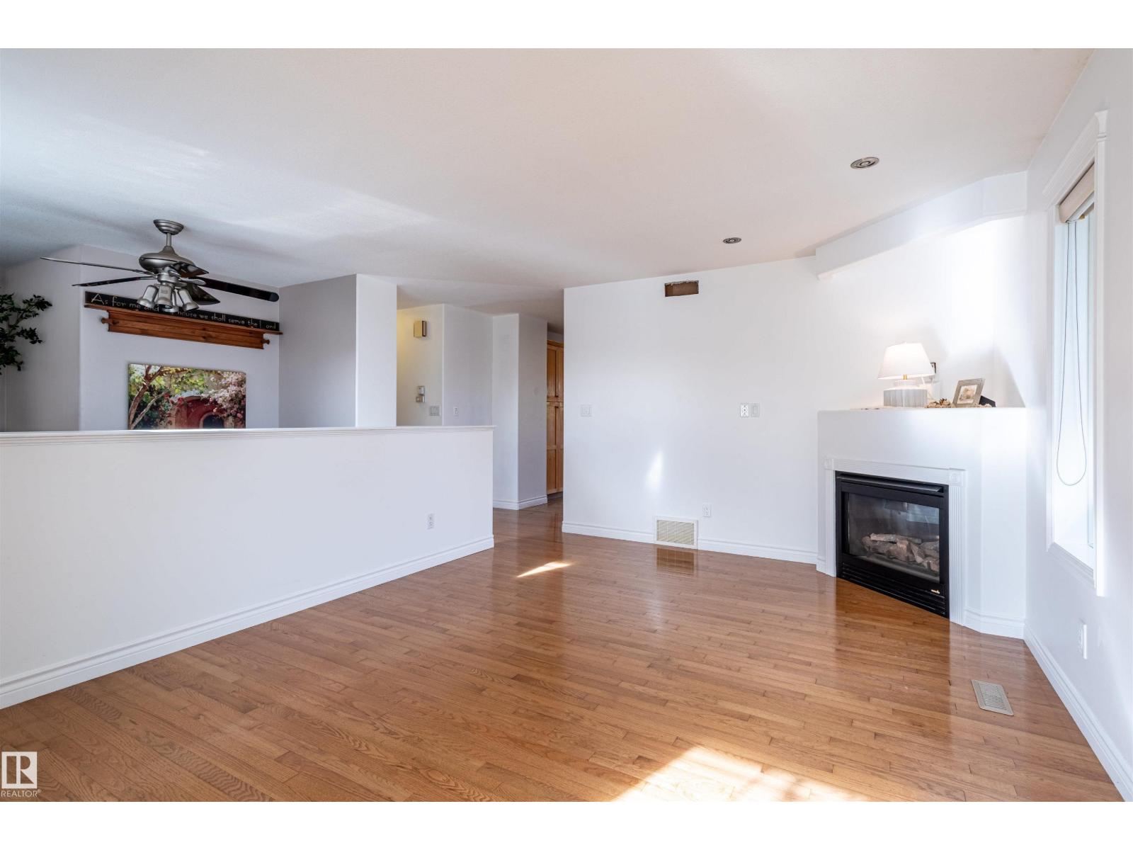4909 57 Av Property Photo 14