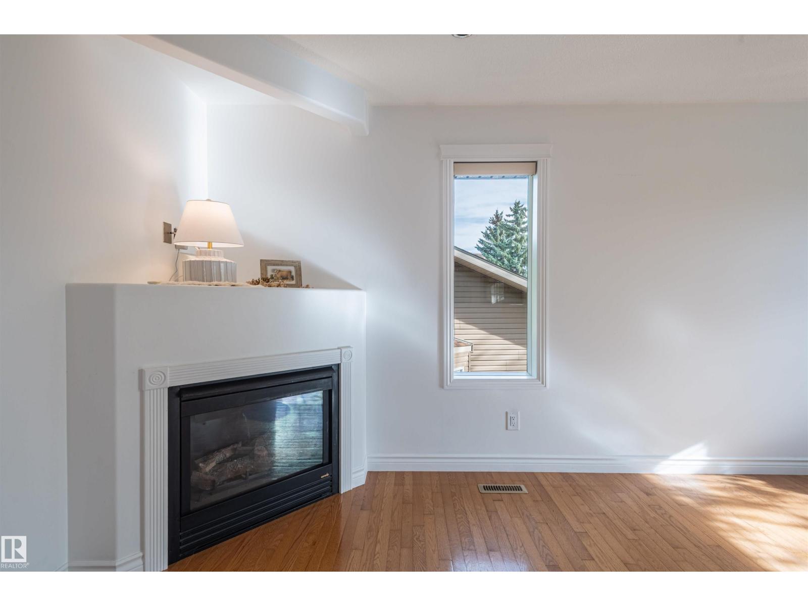 4909 57 Av Property Photo 15