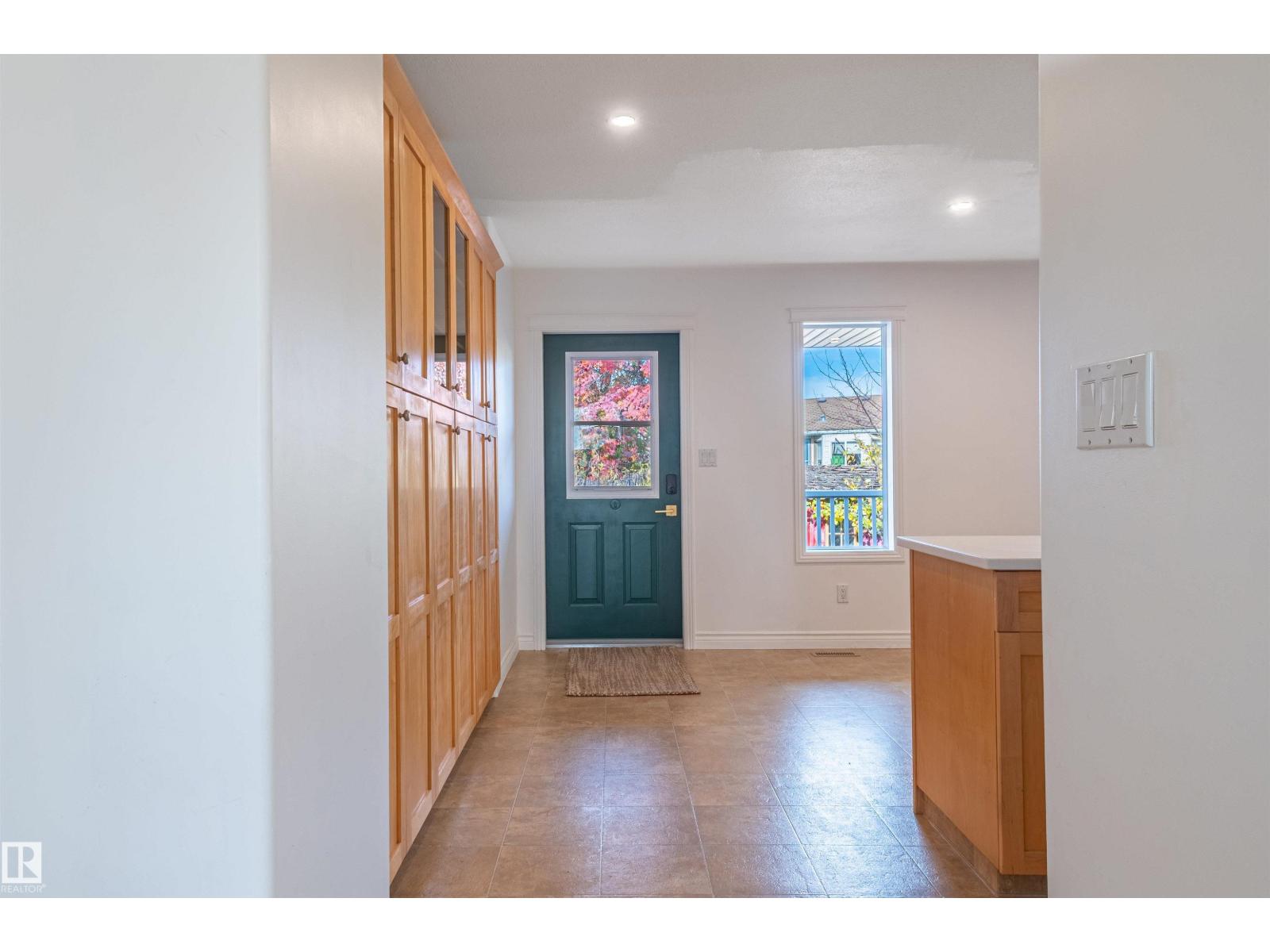 4909 57 Av Property Photo 16