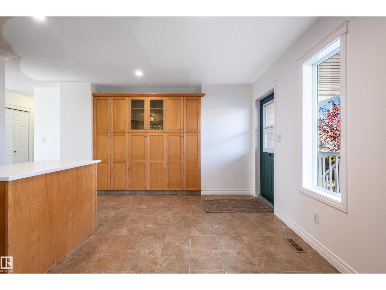 4909 57 Av Property Photo 27