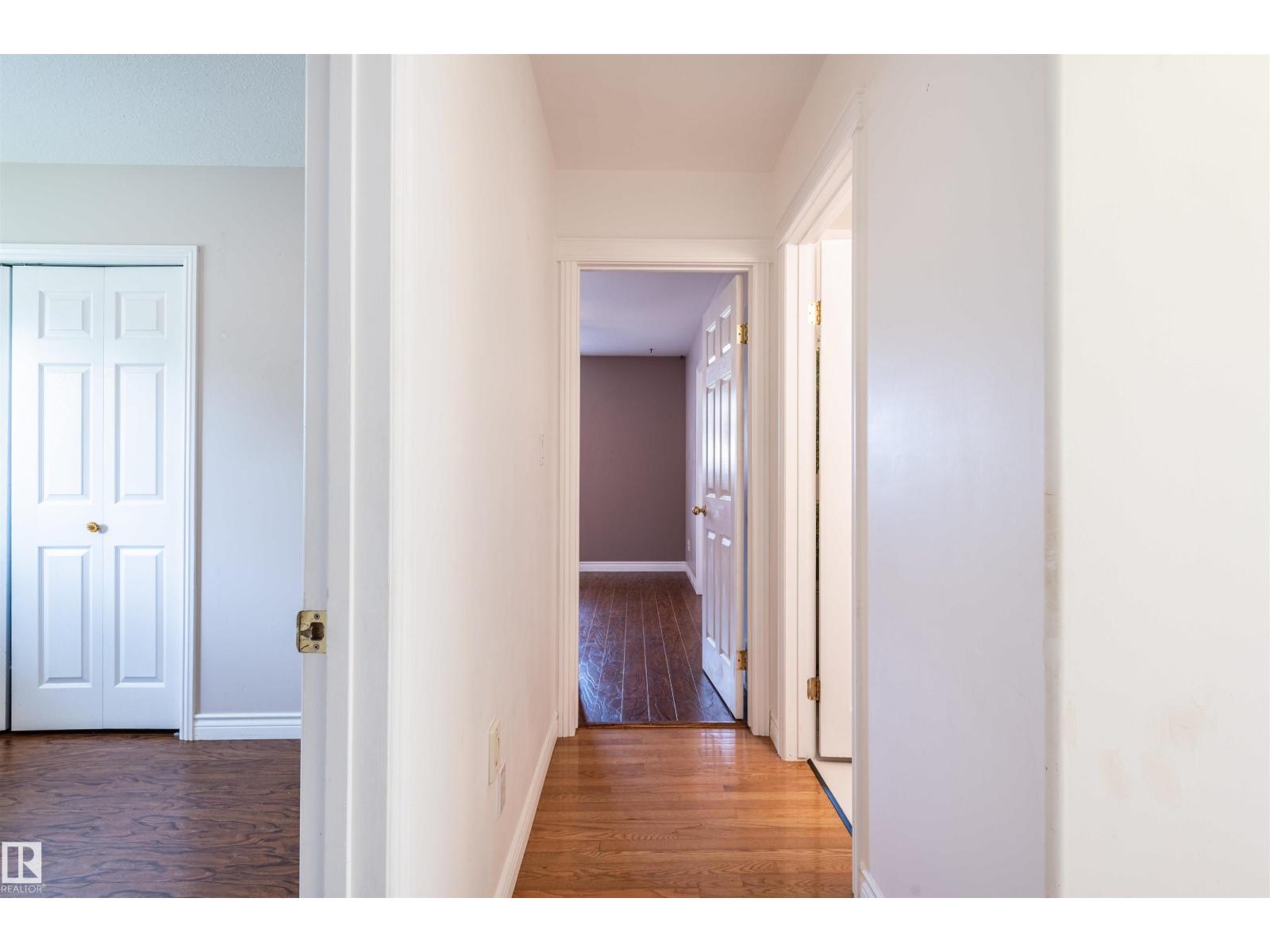 4909 57 Av Property Photo 33