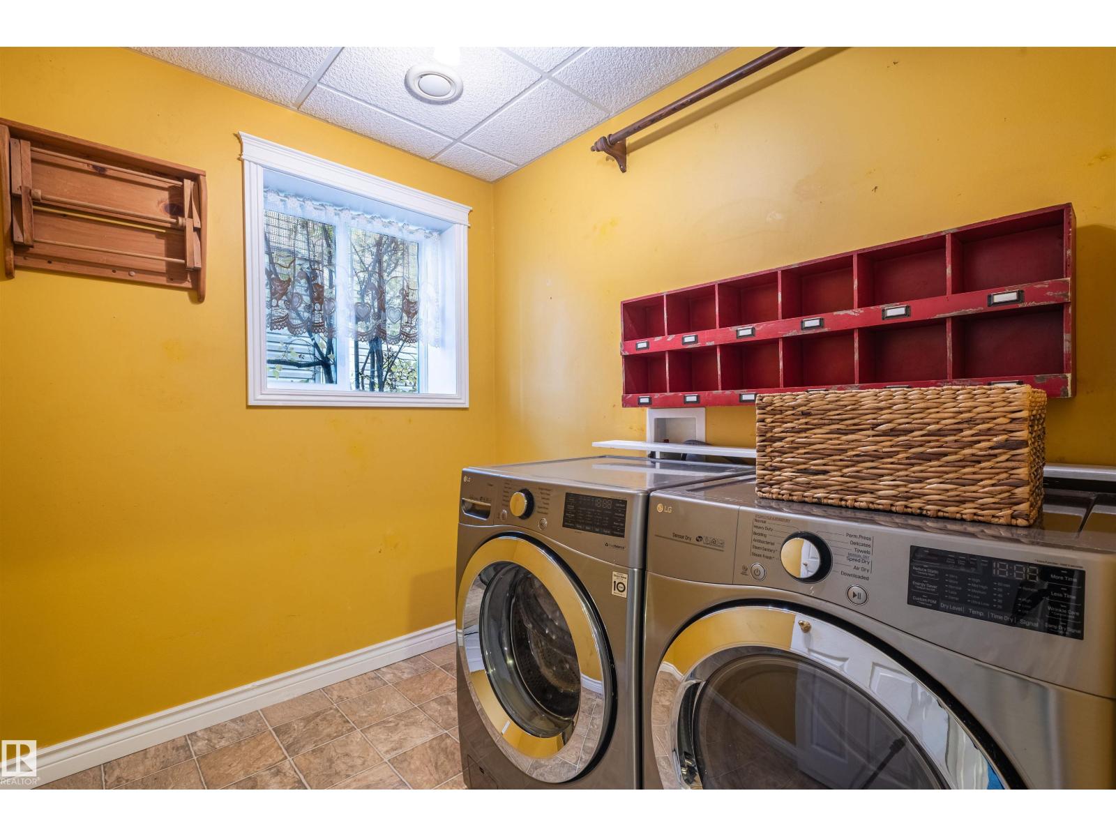 4909 57 Av Property Photo 62