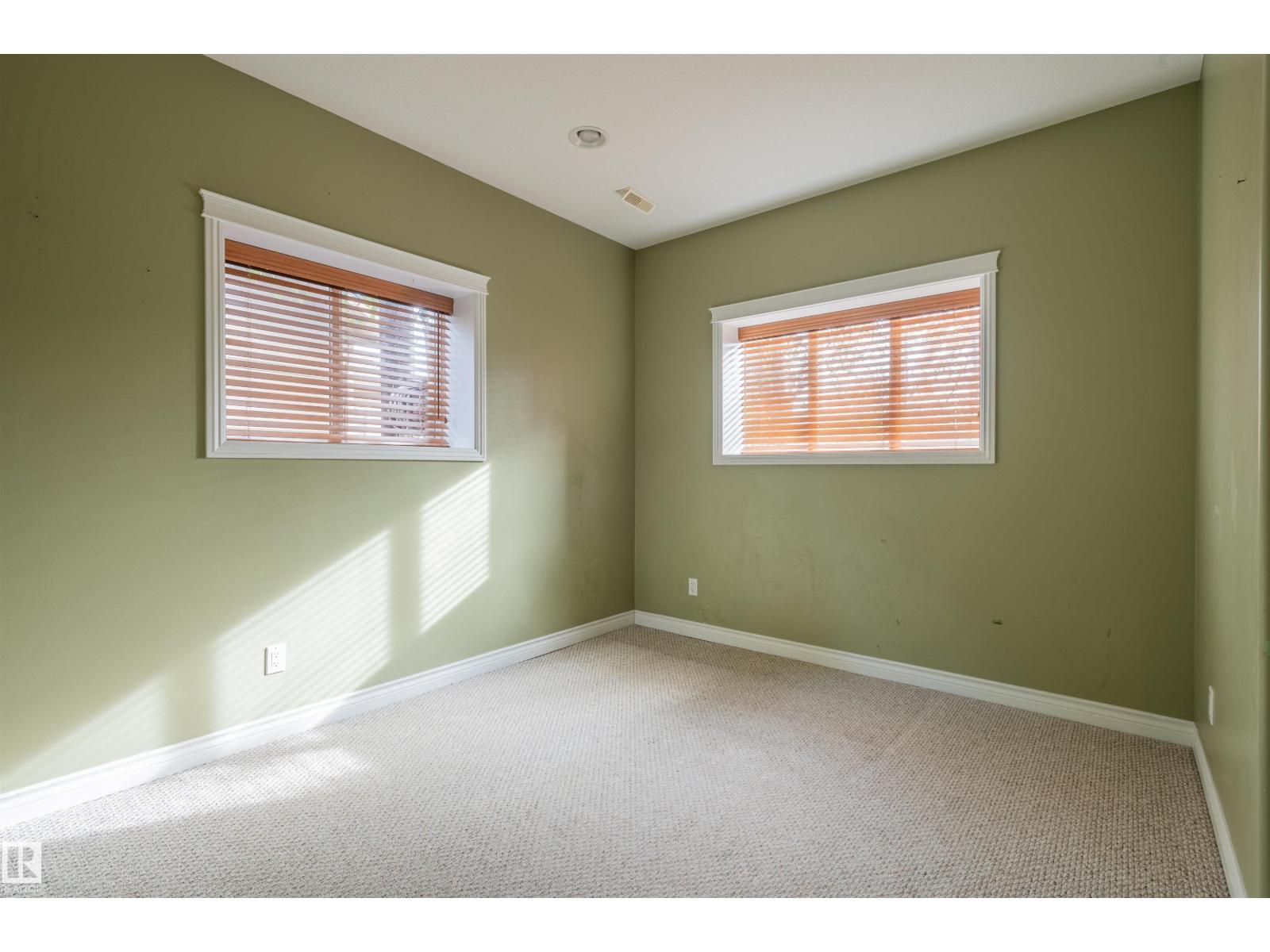 4909 57 Av Property Photo 64