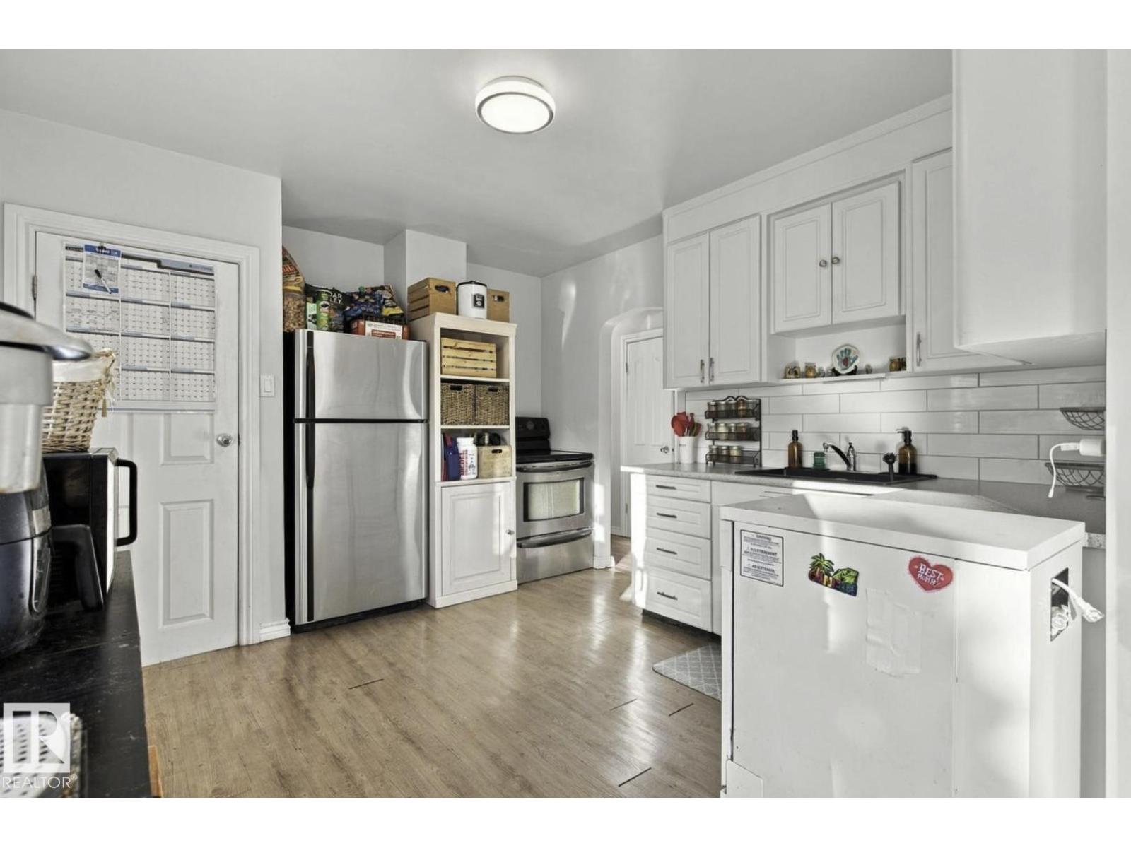 11928 127 St Nw Property Photo 12