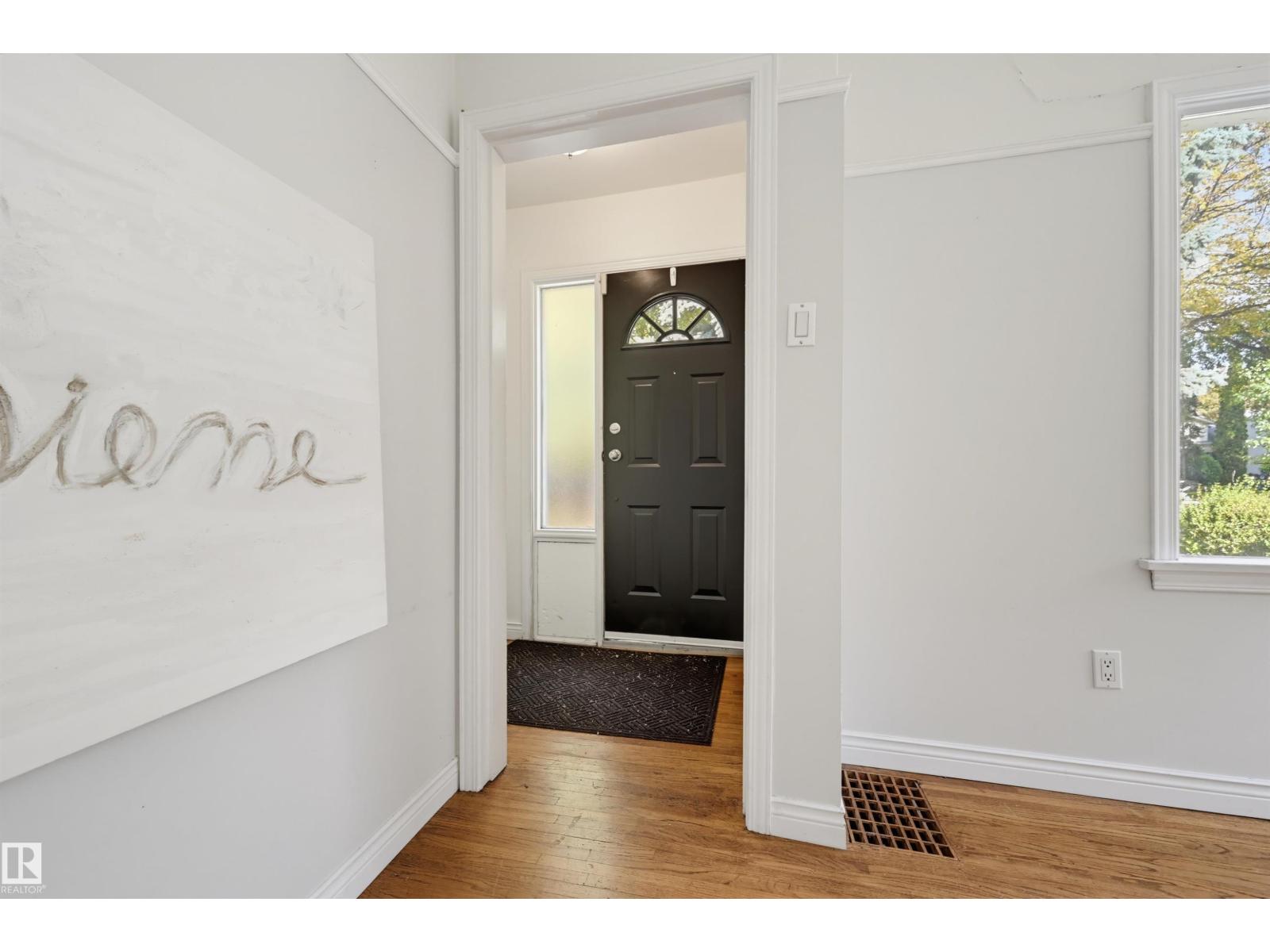 14019 106 Av Nw Property Photo 7