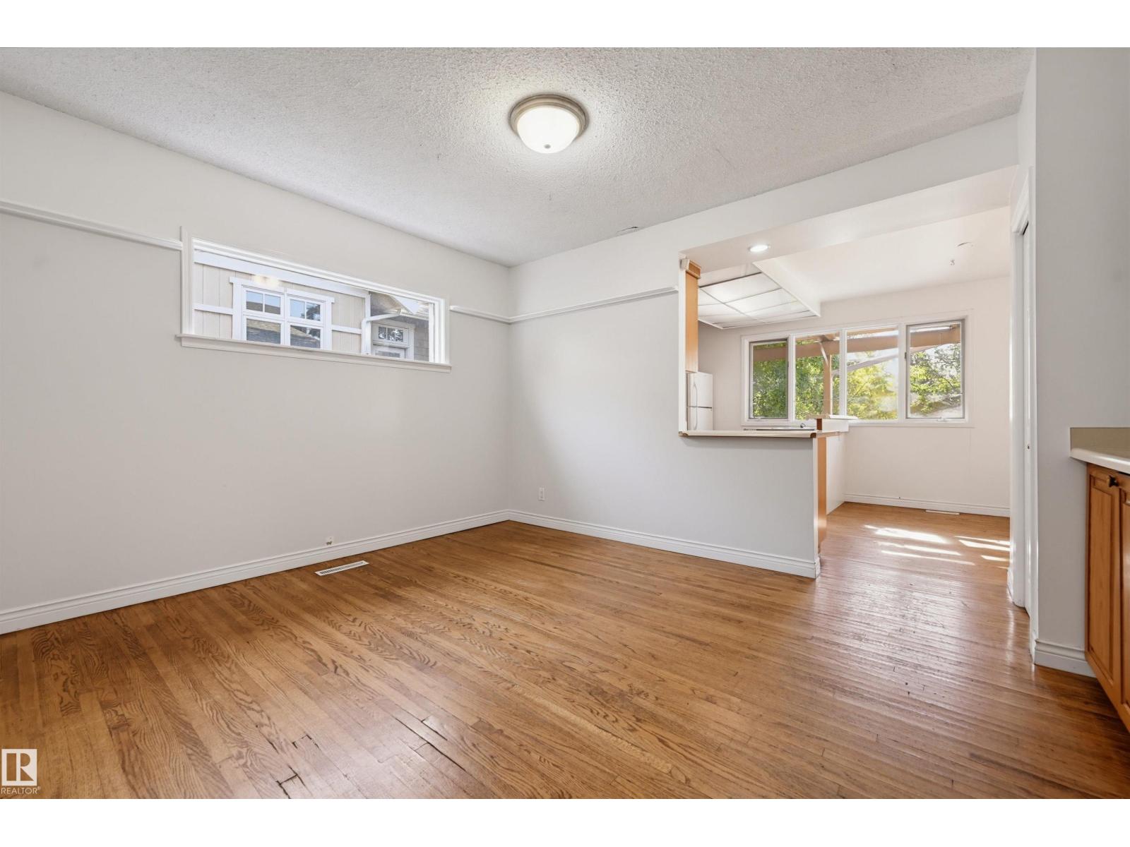 14019 106 Av Nw Property Photo 8