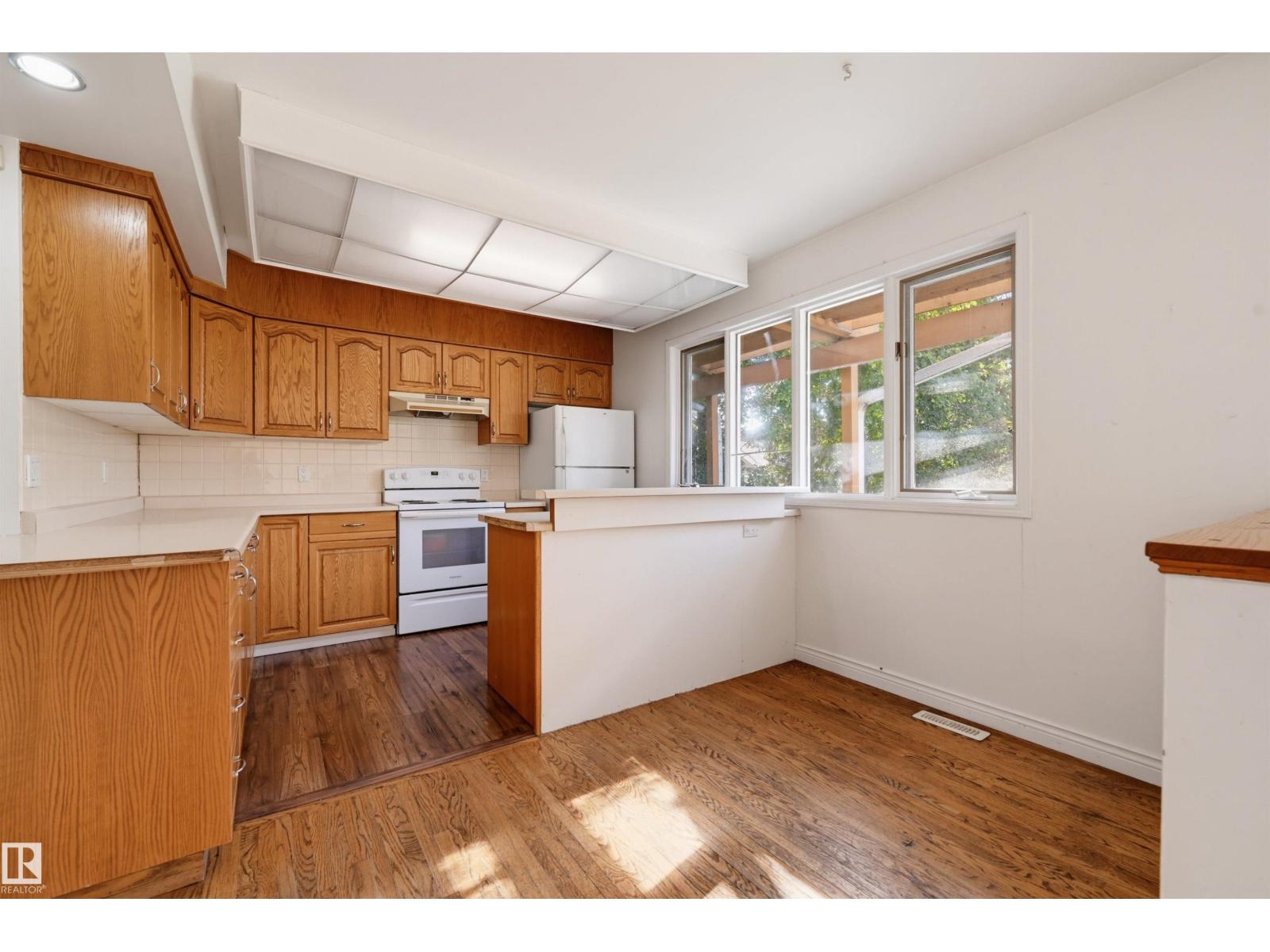 14019 106 Av Nw Property Photo 13