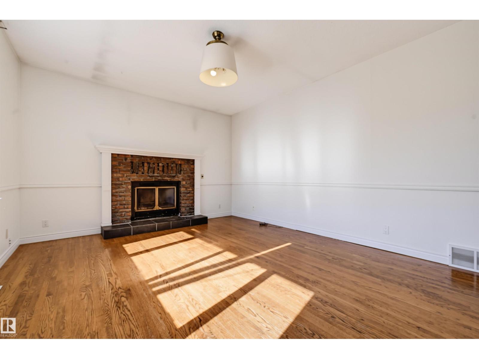 14019 106 Av Nw Property Photo 20