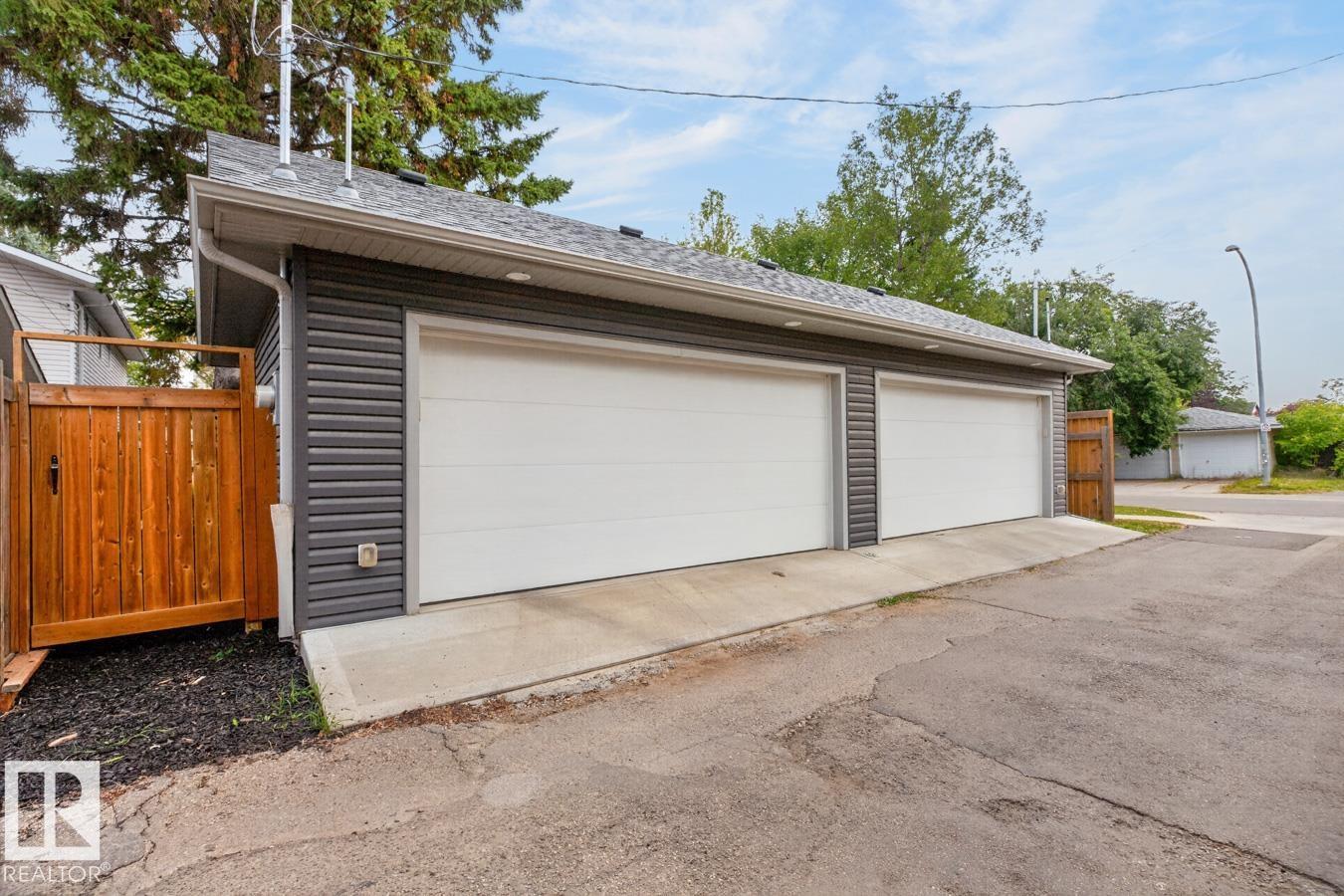 11207 78 Av Nw Nw Property Photo 43