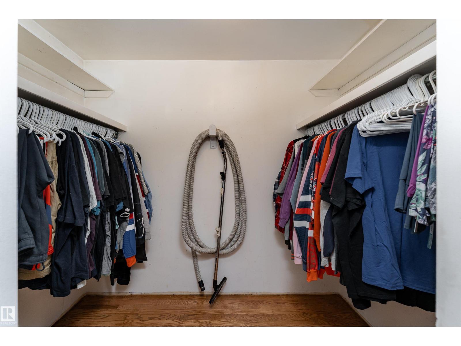 6007 37 Av Nw Property Photo 15