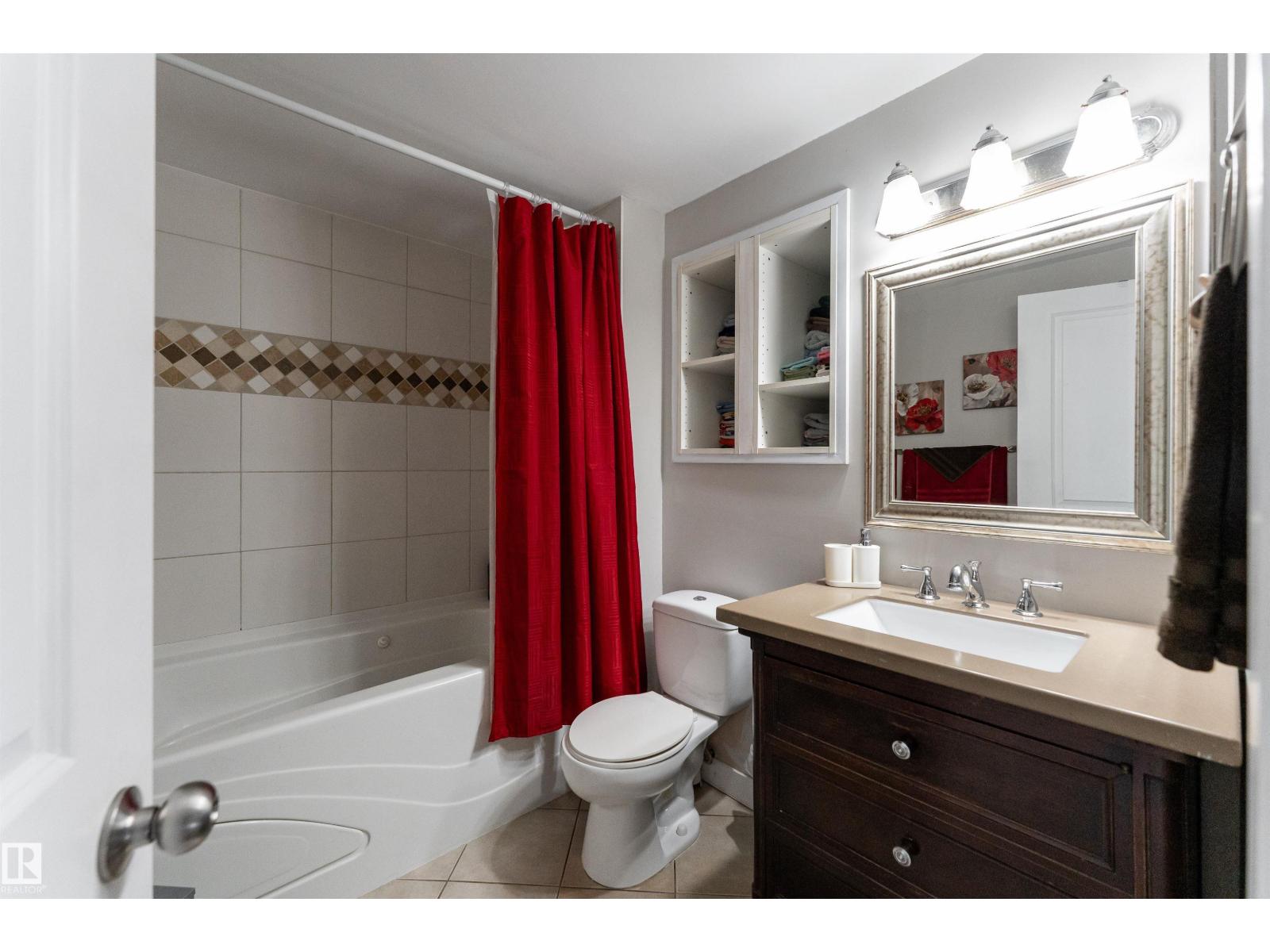 6007 37 Av Nw Property Photo 18