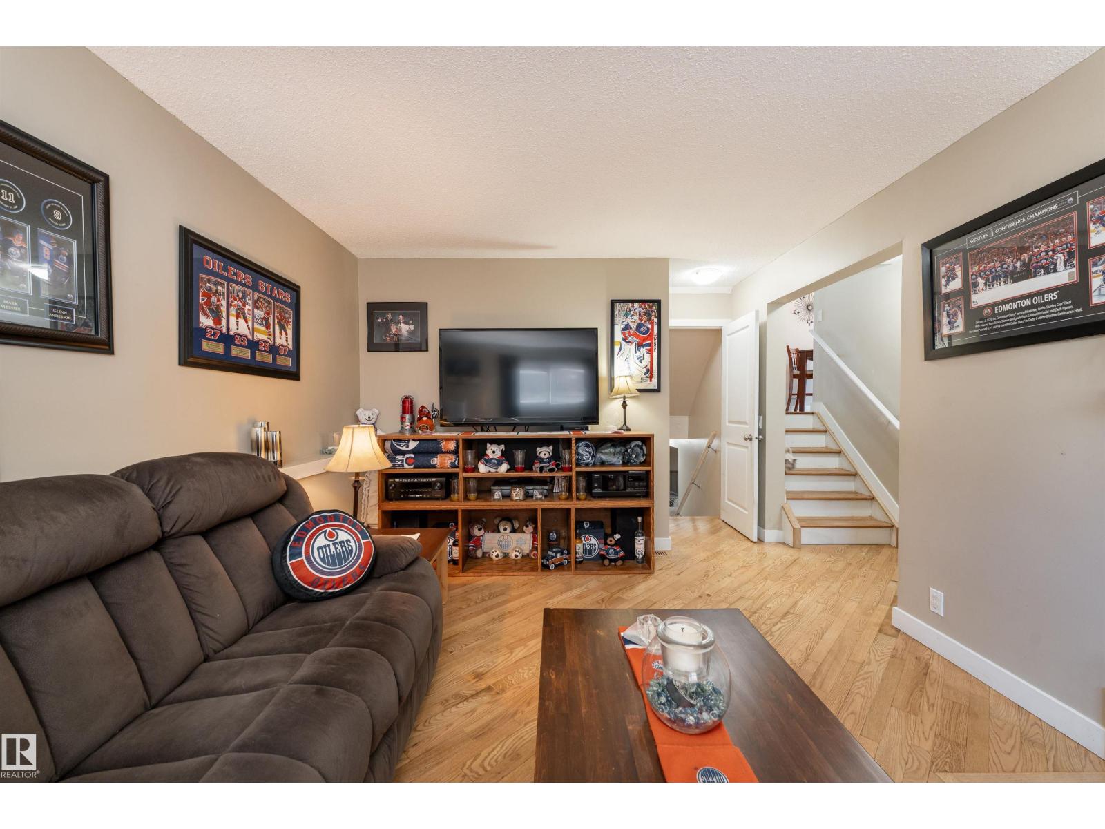 6007 37 Av Nw Property Photo 19