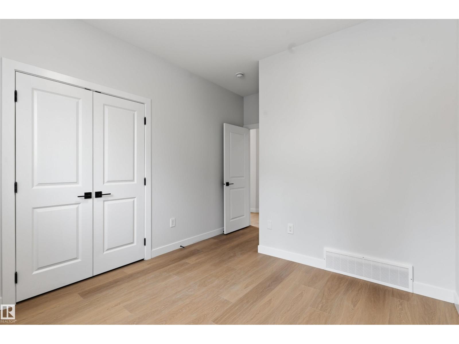 19503 30 Ave Nw Nw Property Photo 6