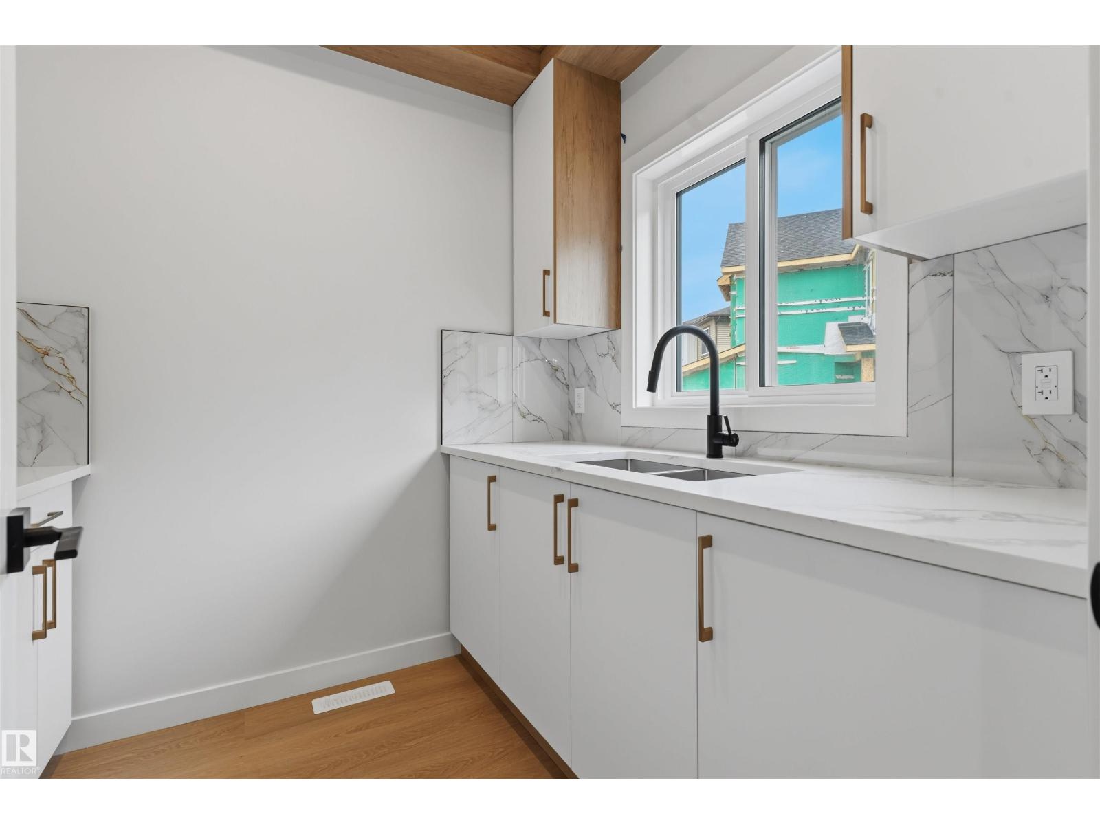 19503 30 Ave Nw Nw Property Photo 15