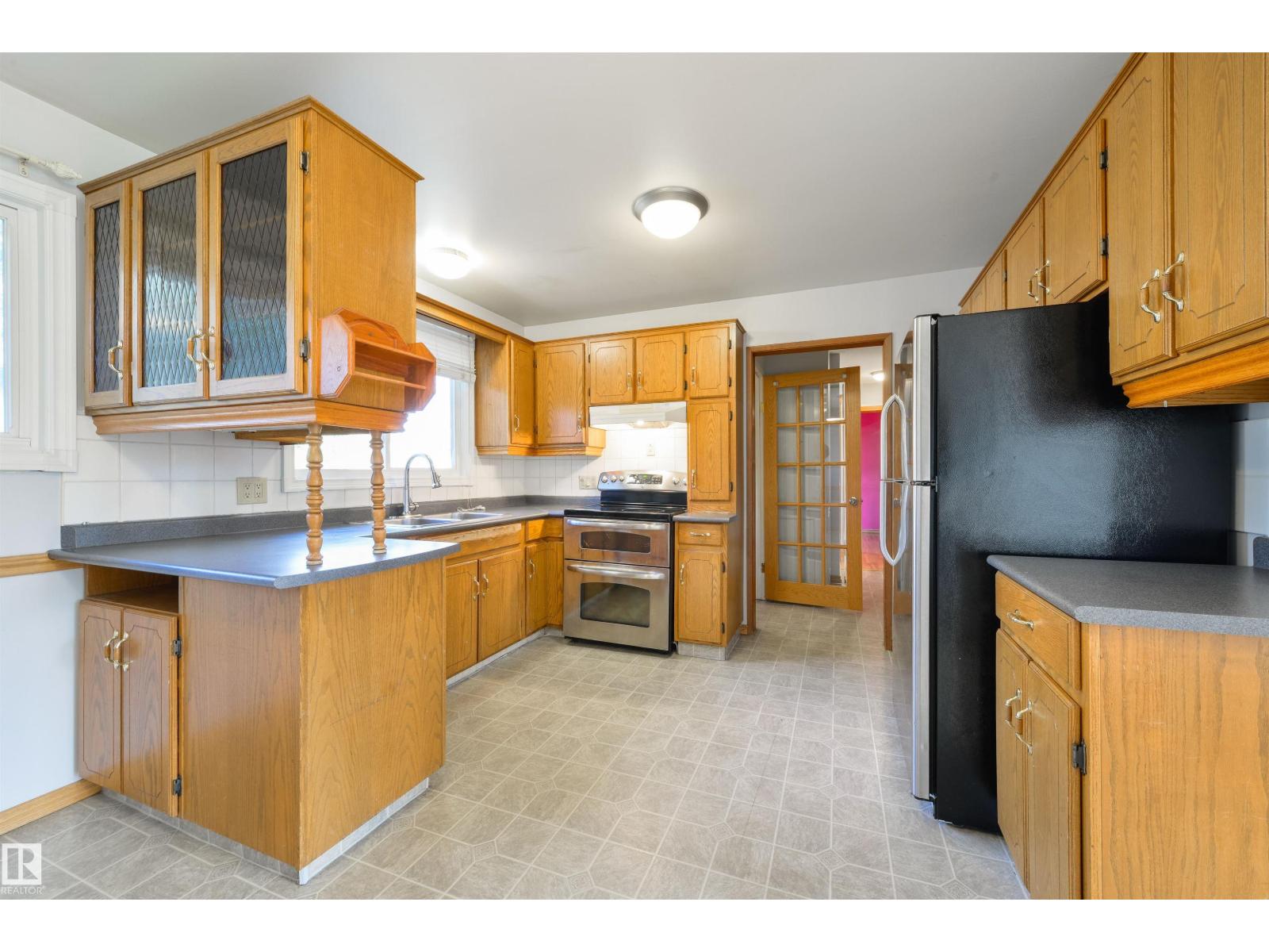 9260 Ottewell Rd Nw Property Photo 11