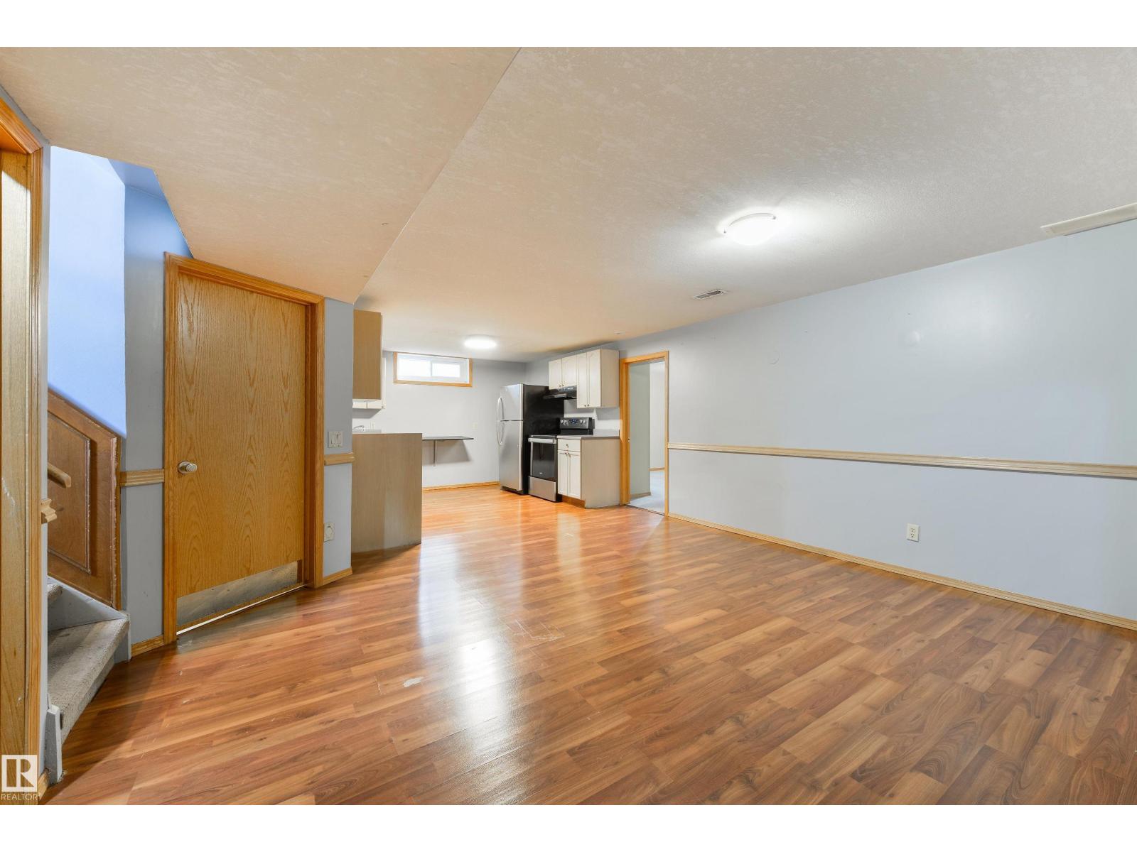 9260 Ottewell Rd Nw Property Photo 24
