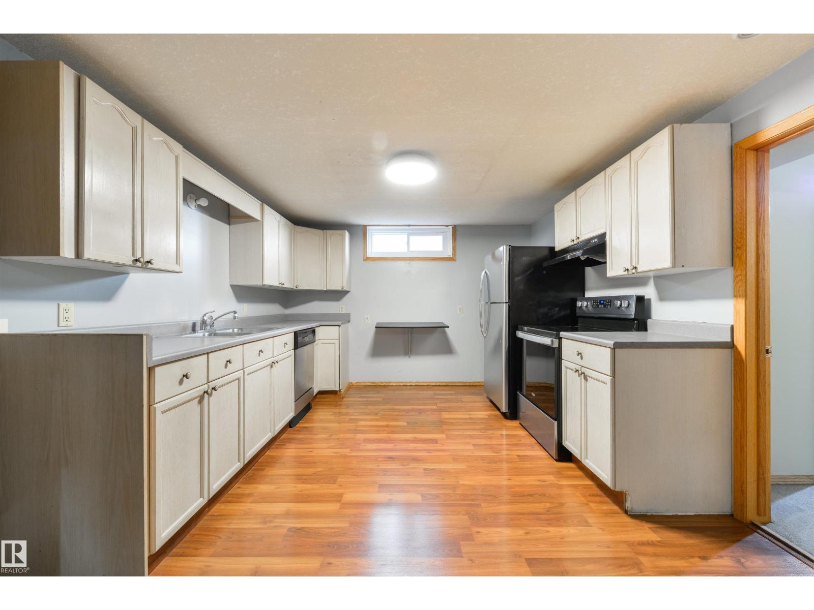 9260 Ottewell Rd Nw Property Photo 25