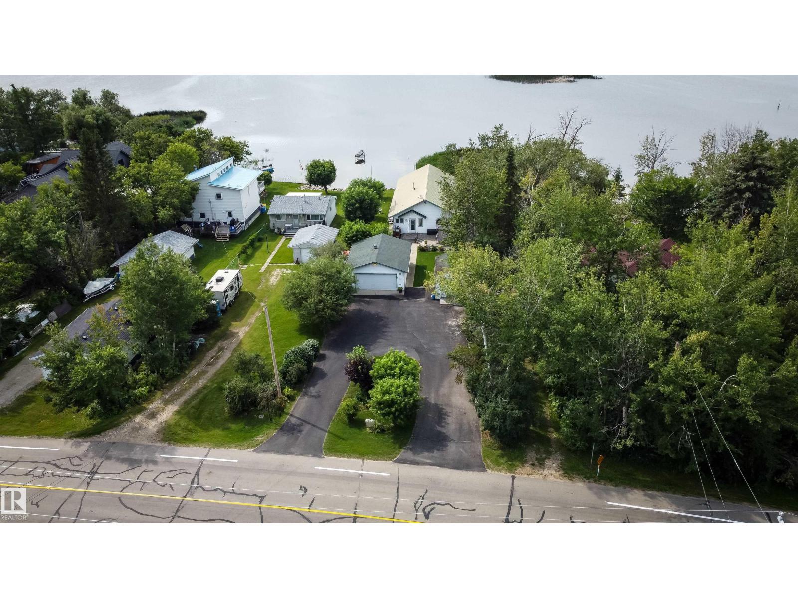 4740 Sunset Dr Property Photo 3