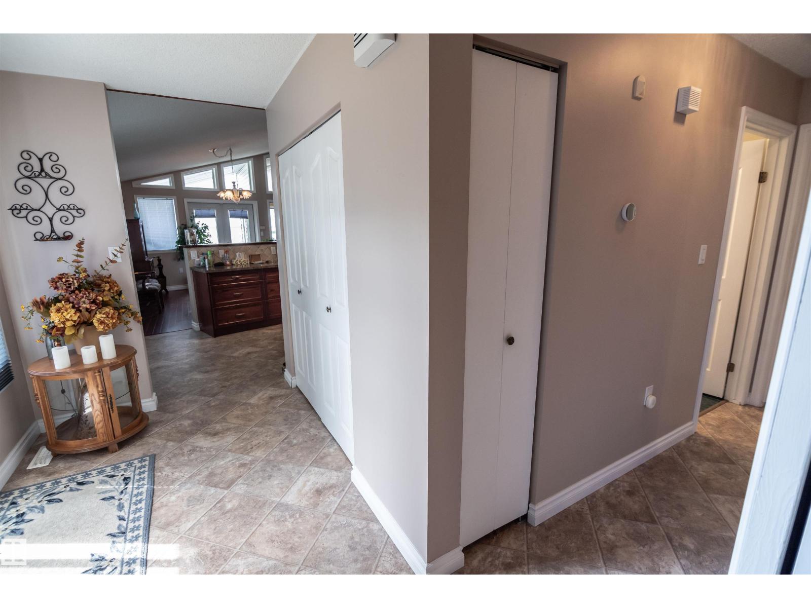 4740 Sunset Dr Property Photo 18