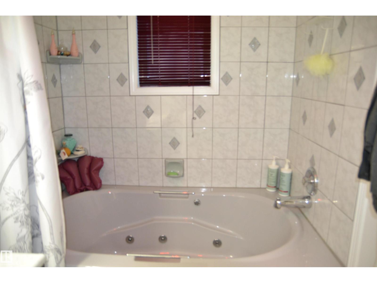 4740 Sunset Dr Property Photo 24