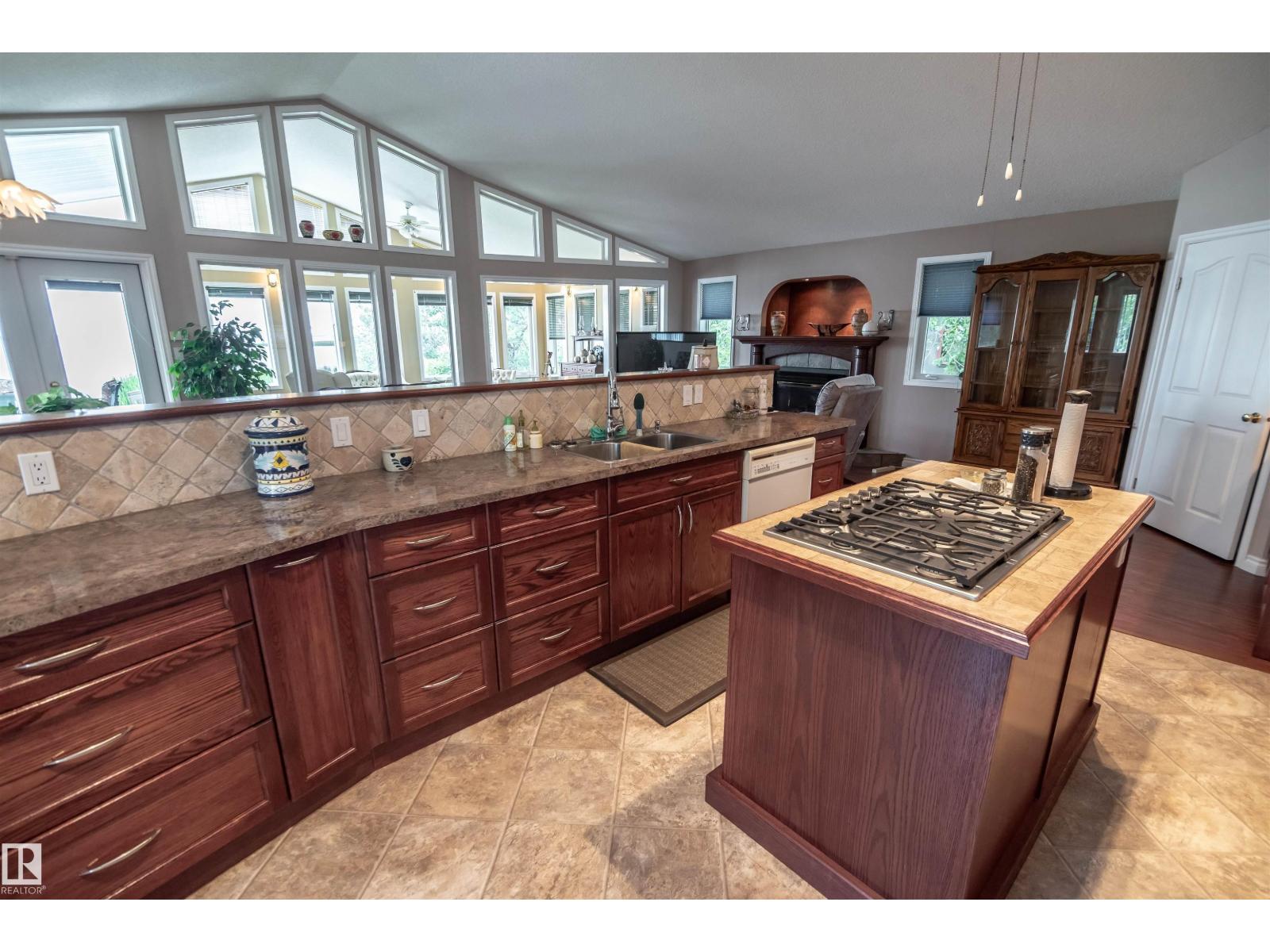 4740 Sunset Dr Property Photo 31