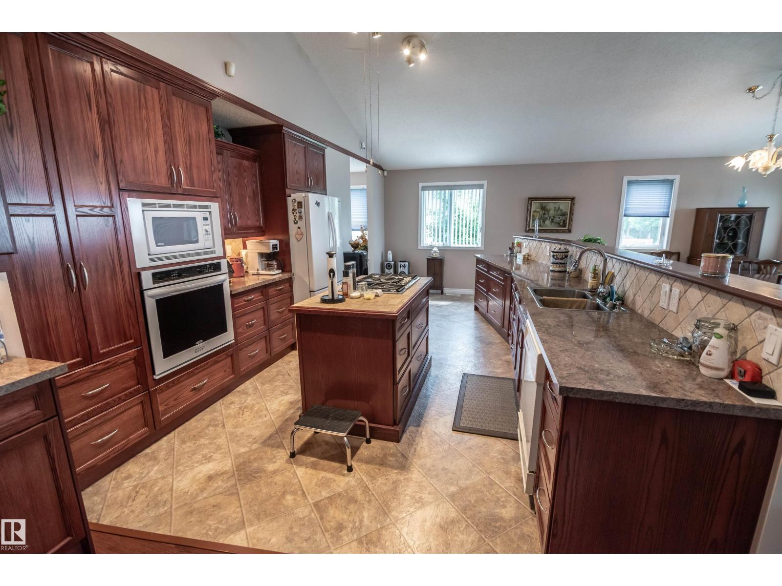 4740 Sunset Dr Property Photo 33