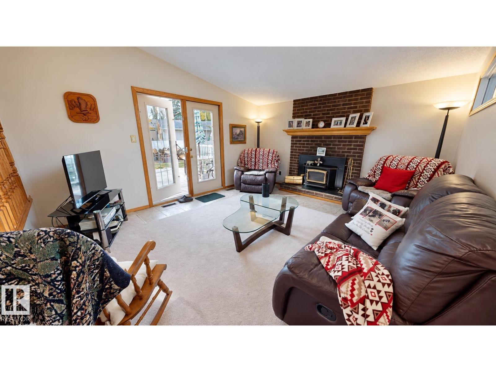 109 Galen Pl Property Photo 8
