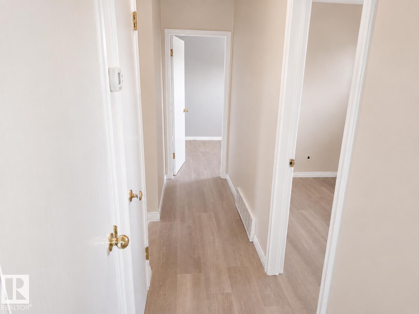 8712 162 St Nw Property Photo 5