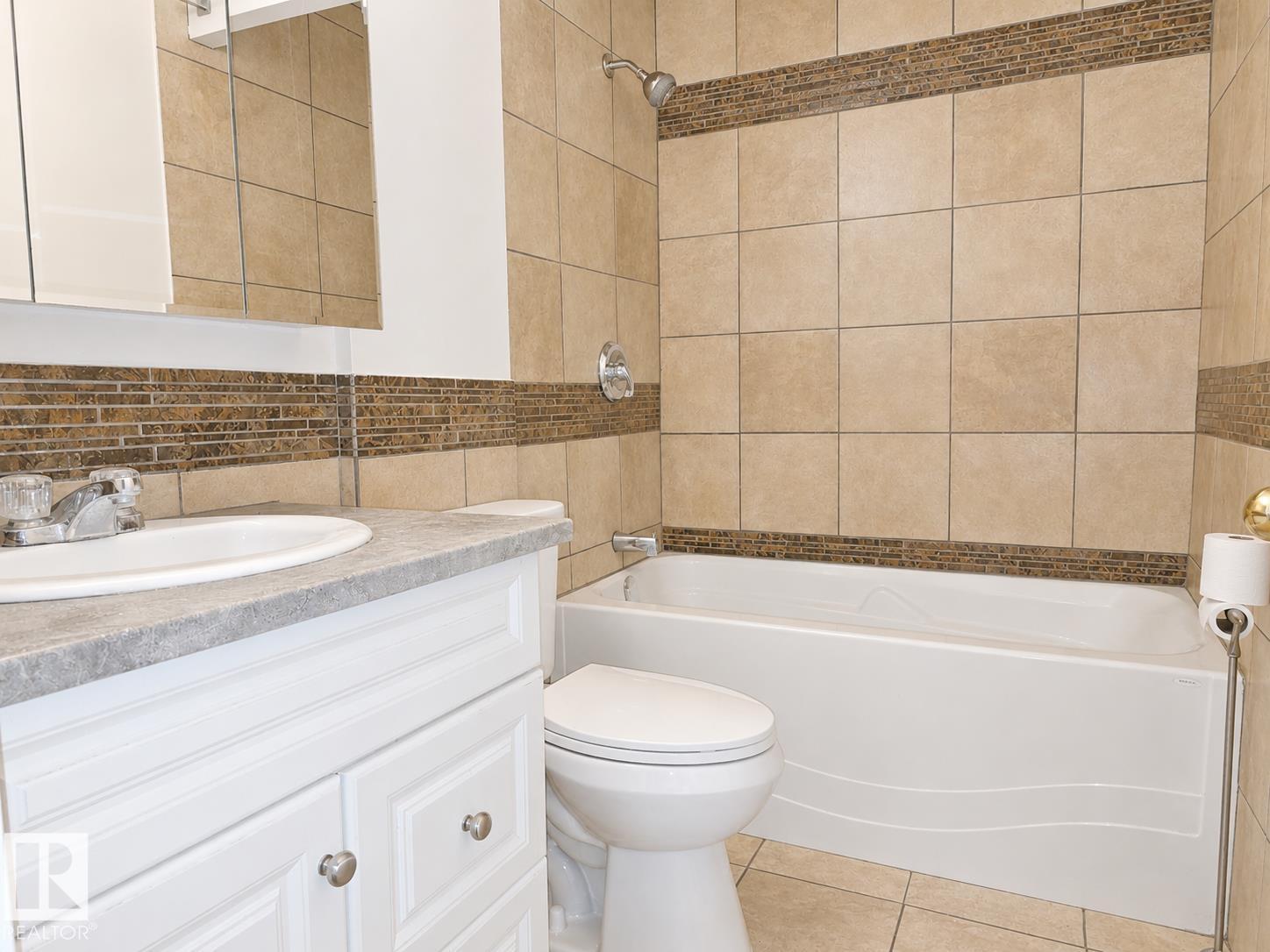 8712 162 St Nw Property Photo 9
