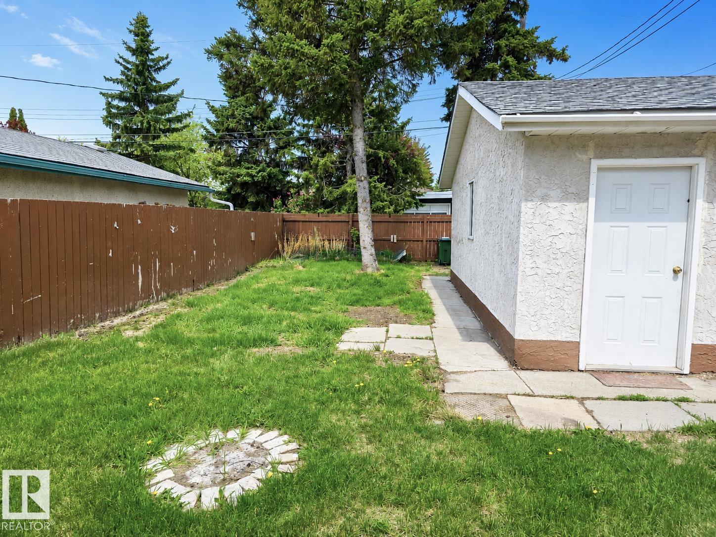 8712 162 St Nw Property Photo 17