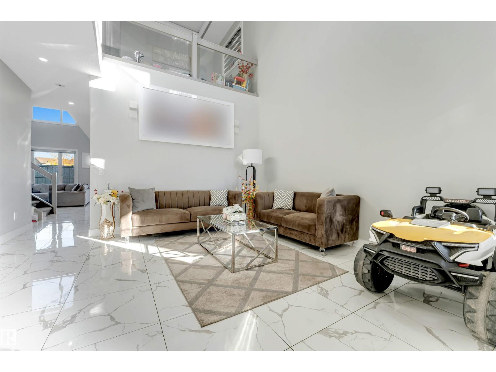 1831 18 St Nw Property Photo 13