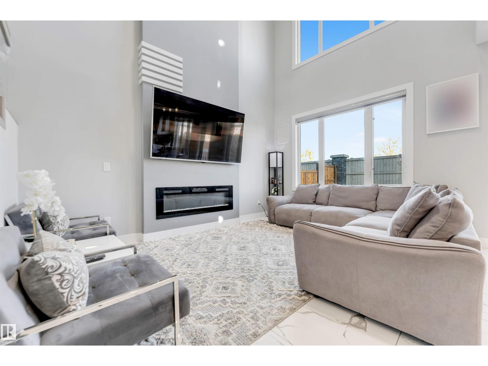 1831 18 St Nw Property Photo 14