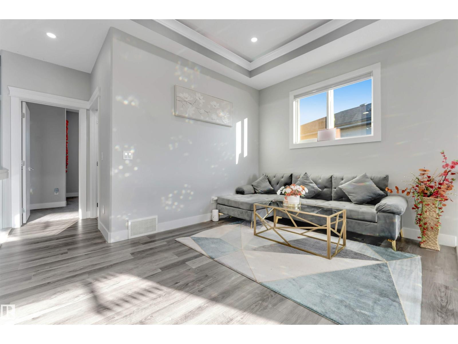 1831 18 St Nw Property Photo 27