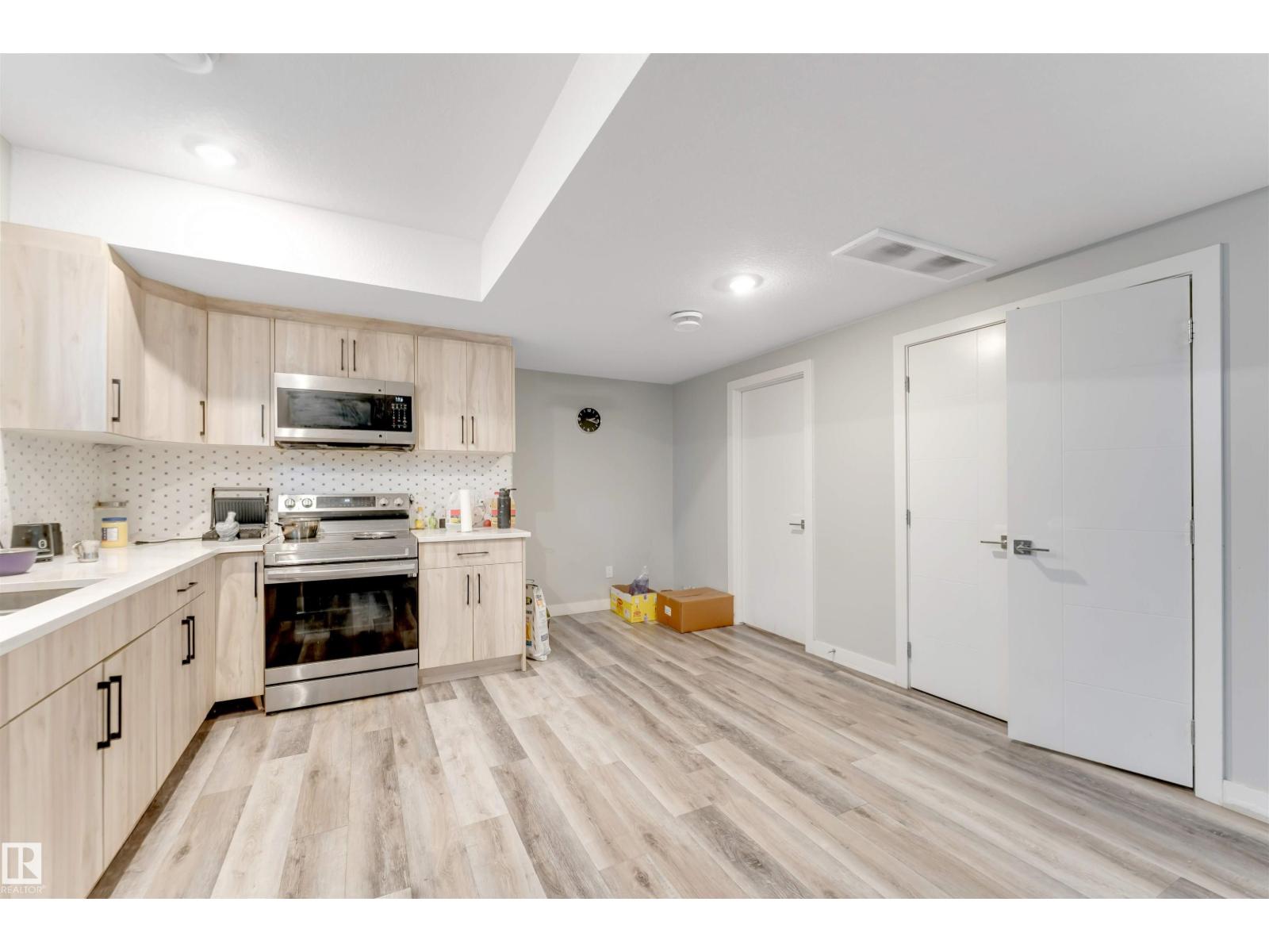 1831 18 St Nw Property Photo 41