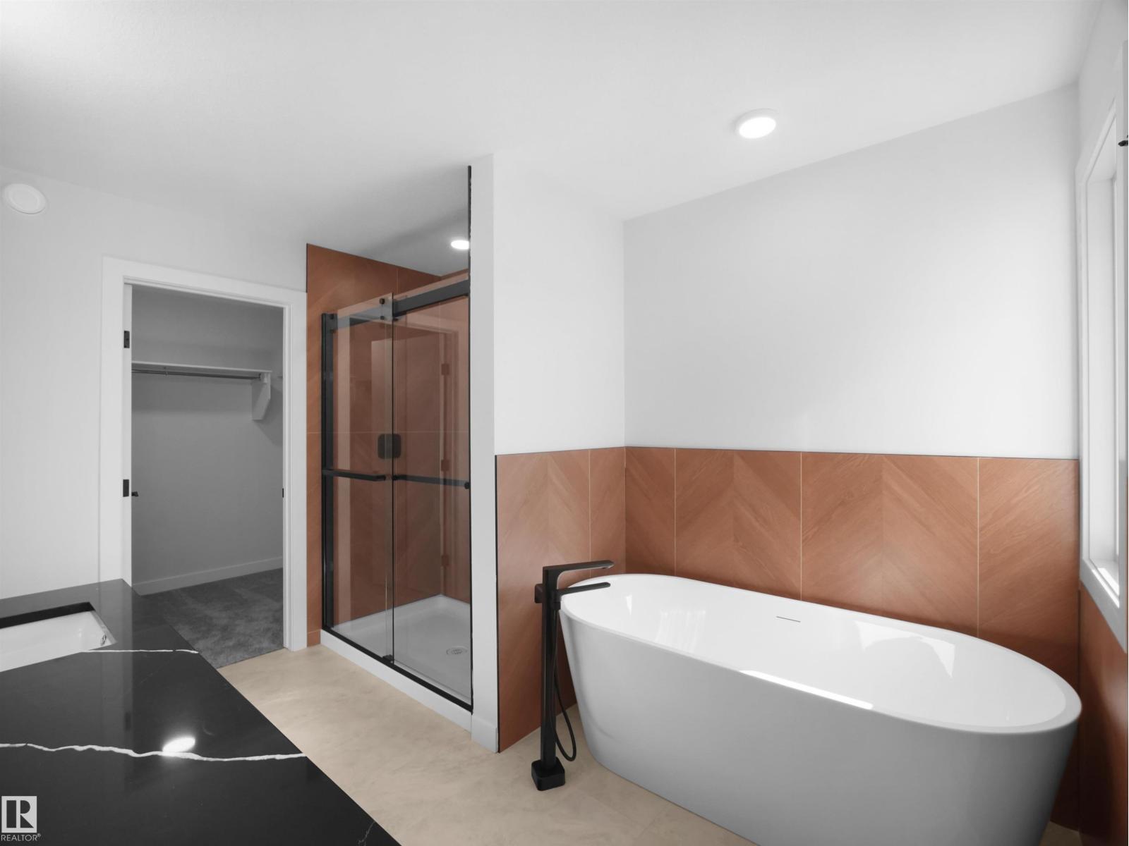 22108 94 Av Nw Property Photo 4