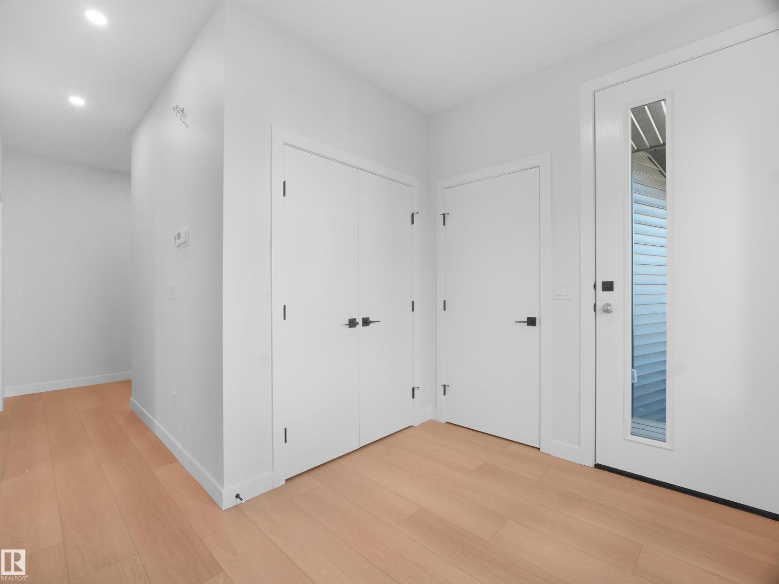 22108 94 Av Nw Property Photo 10