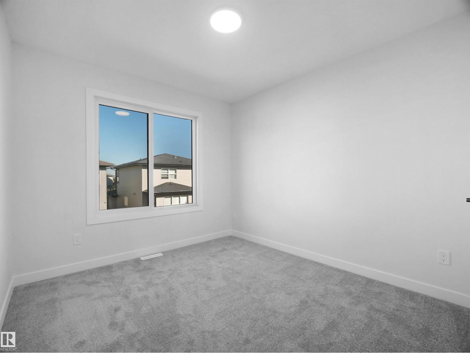 22108 94 Av Nw Property Photo 33