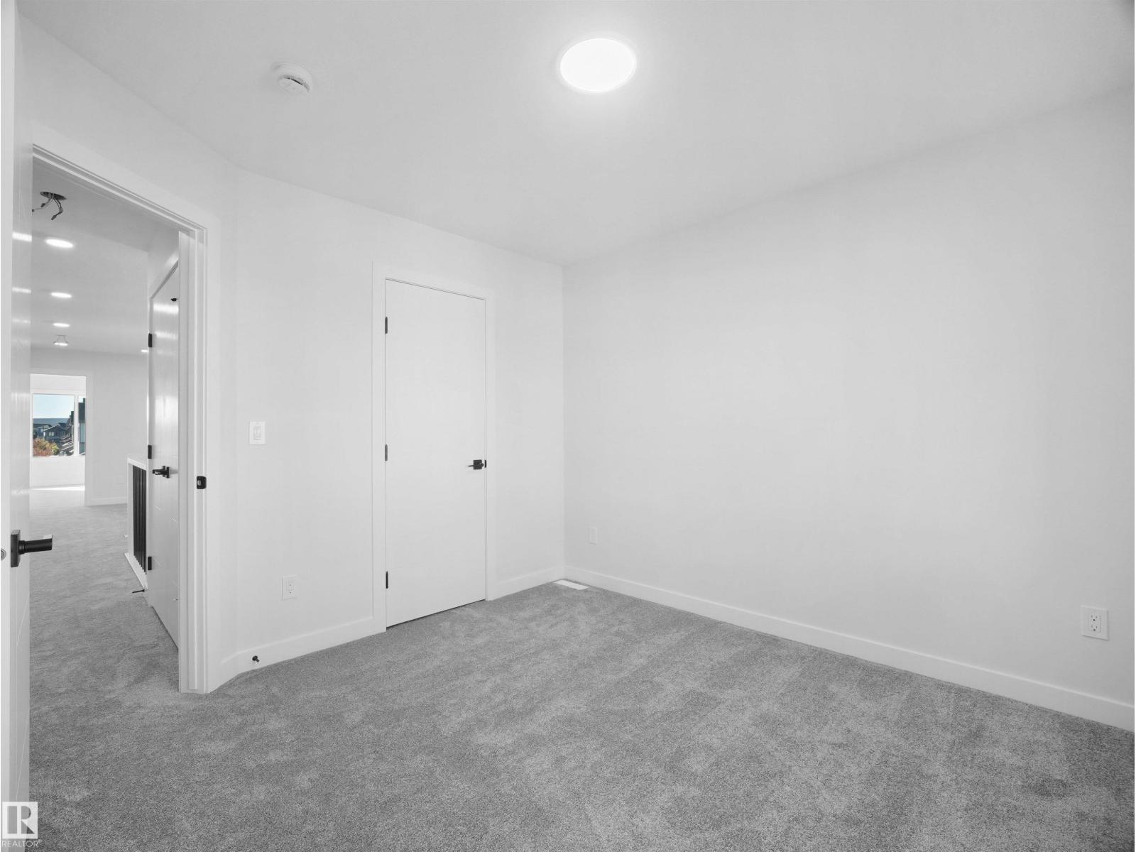22108 94 Av Nw Property Photo 39