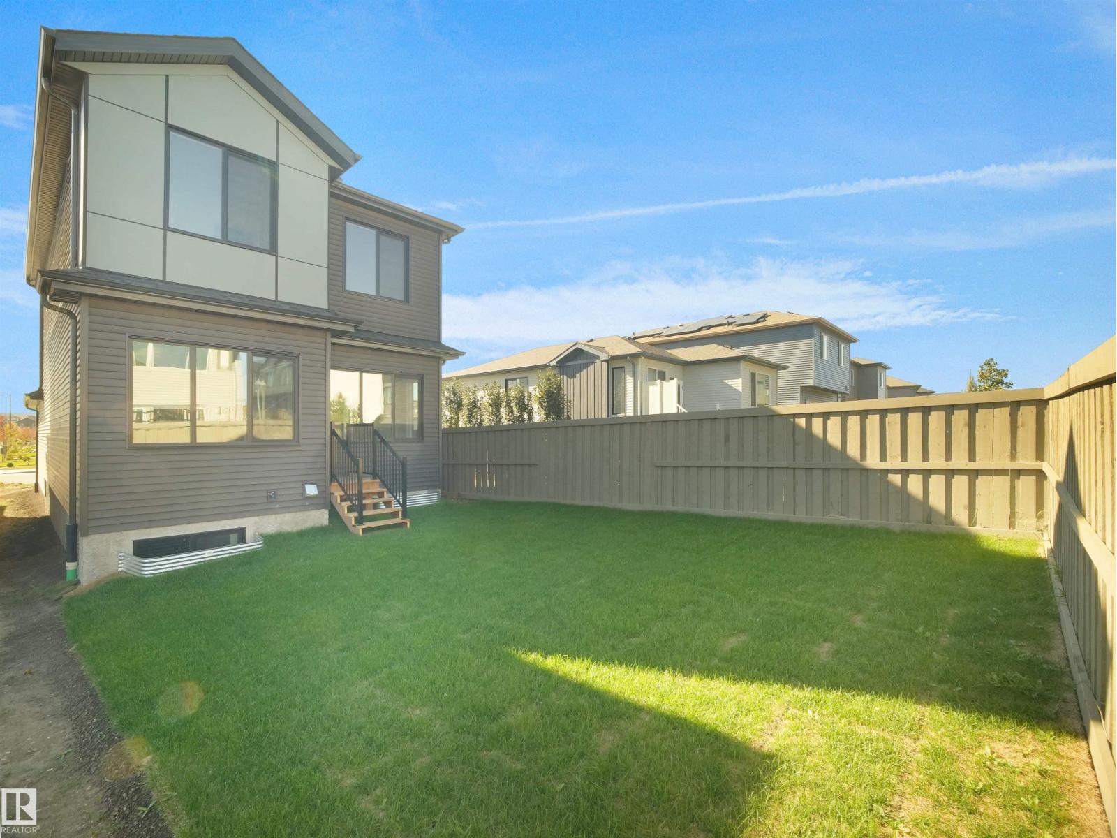 22108 94 Av Nw Property Photo 54