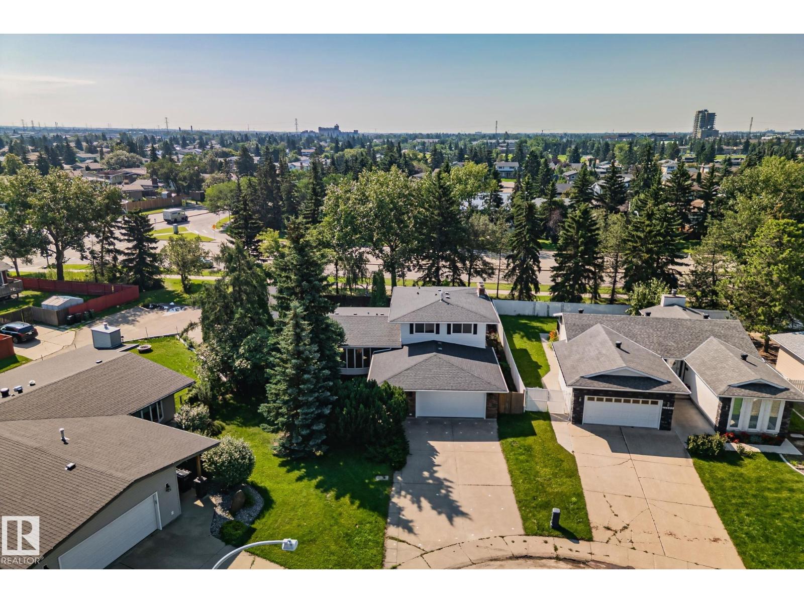 10619 35 AV NW Property Photo 1